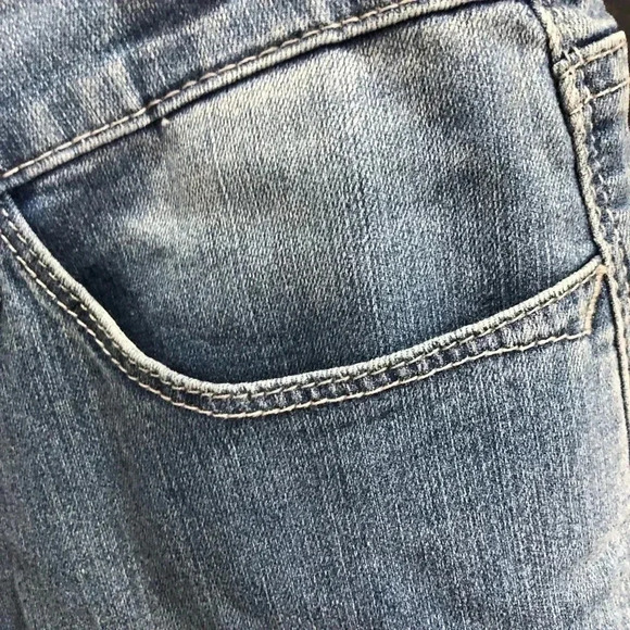 NYDJ Ankle straight leg jeans lift & tuck technology, crocheted ankle, size 14P - Picture 2 of 10